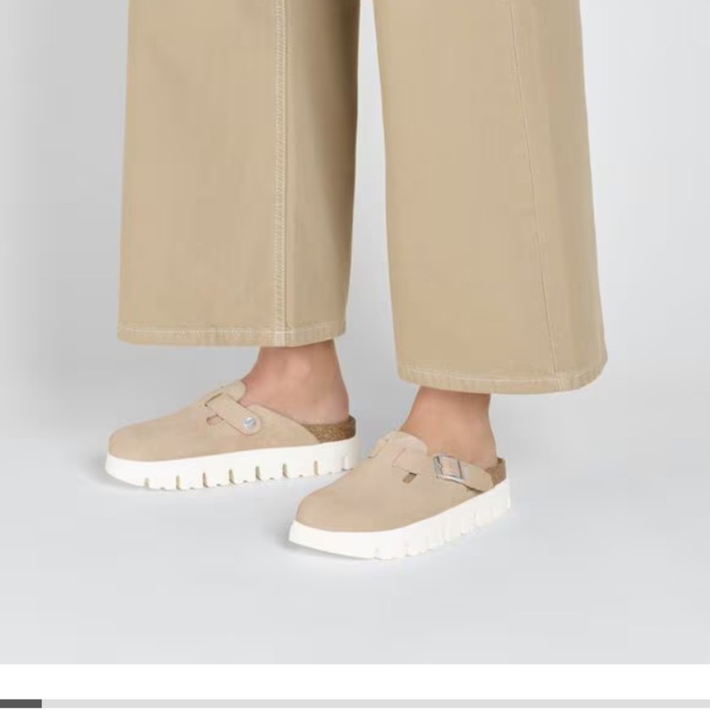 Birkenstock Papillio Boston Chunky Suede Clog in Warm Sand
